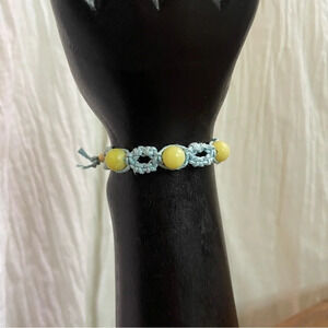 NWT Handmade Macraméd Blue Hemp Bracelet w/Eyelet Design & Lemon Jade Beads